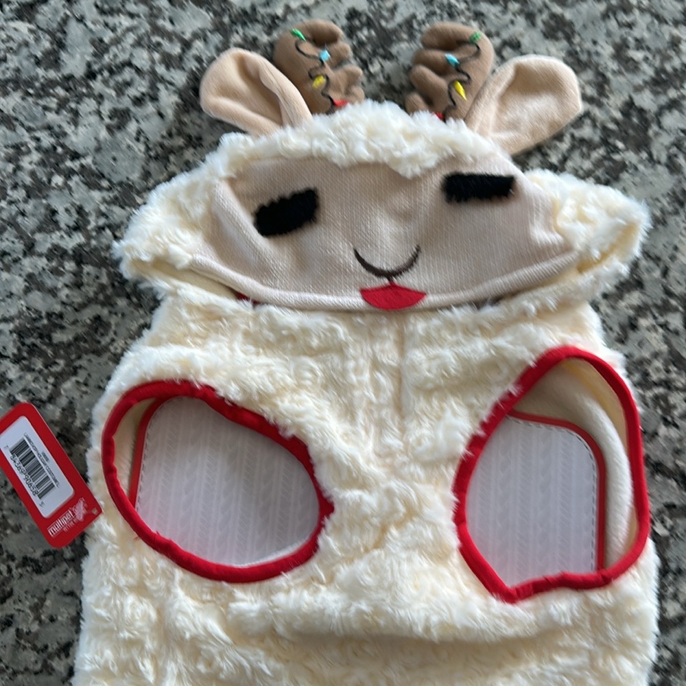 Lamb Chop Reindeer Hoodie Dig Outfit